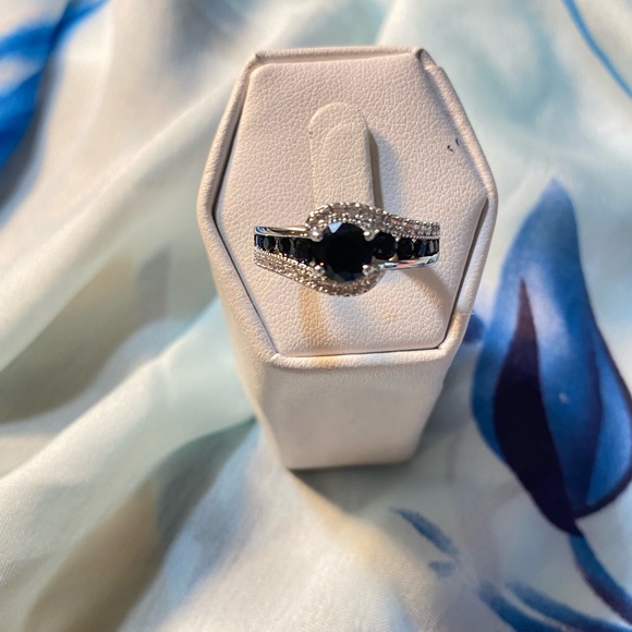 BLACK ROSE WEDDING RING - Picture 5 of 13